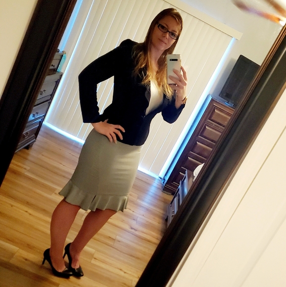 Meet your Posher, Kimmie - Picture 2 of 4